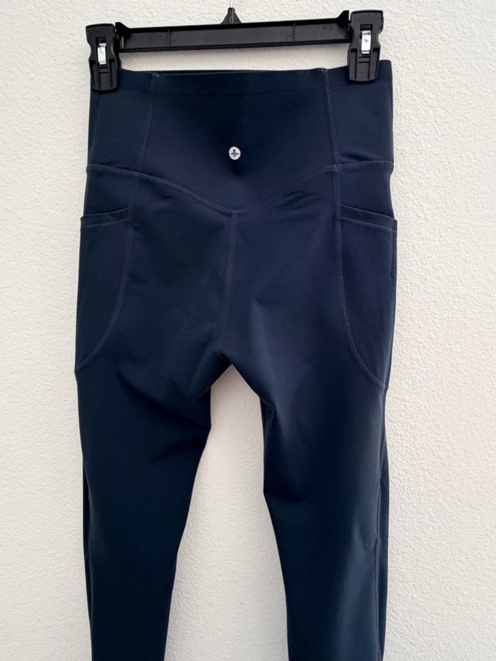 HALARA Navy High-Rise Leggings with Side Pockets